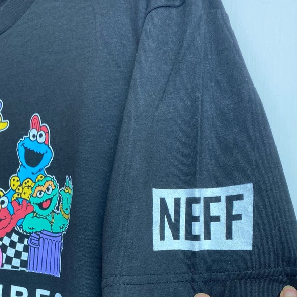 Sesame Street Mens Large Black T-Shirt Cotton Neff Creatures Of The Street NEW. - Picture 4 of 6